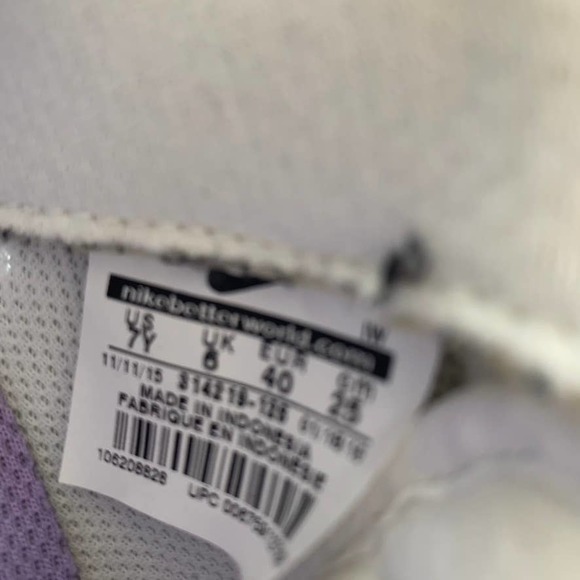 Nike Air Force One 7Y - Picture 5 of 5